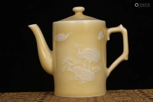 YELLOW GROUND WHITE CRANE TEAPOT