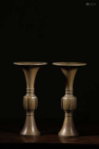 PAIR OF BRONZE CAST VASES, GU