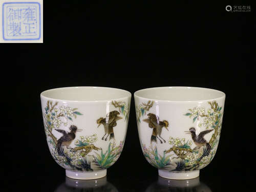 PAIR OF GRISAILLE PAINTED 'FLOWERS AND BIRDS' CUPS