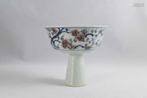 An Red in Blue and White High Feet Porcelain Cup