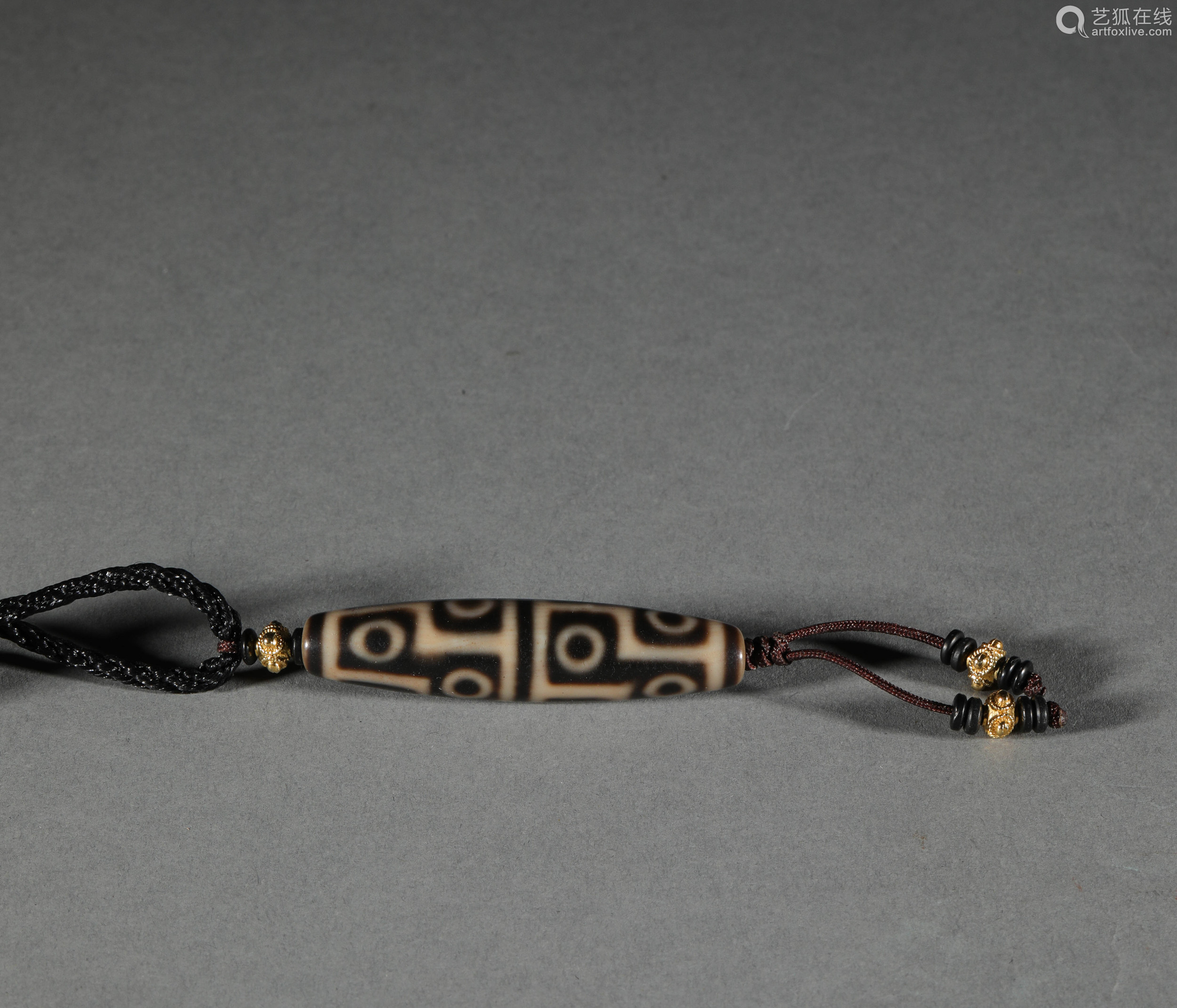 Twelve eyes dzi from Tang唐代至純十二眼天珠-【Deal Price Picture】 Twelve eyes dzi from Tang唐代至純十二眼天珠-【Deal Price Picture】
