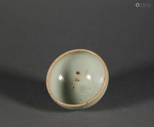 Guan kiln bowl from Song宋代官窯小碗