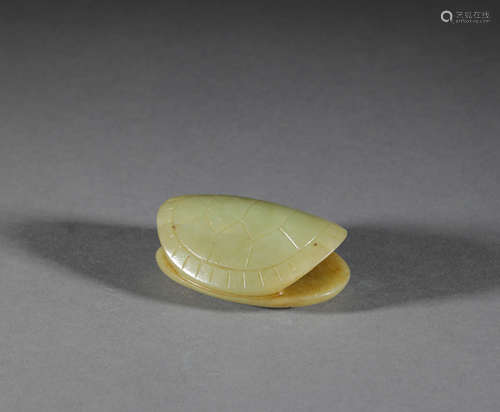 Hetian jade ornament from Qing清代和田玉玉龜