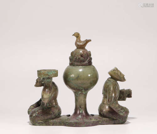 Hetian Jade ornament in human form from Han漢代和田玉供燈擺件