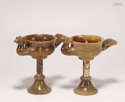 A pair of hetian jade lamps in phoenix form from Han漢代和田...