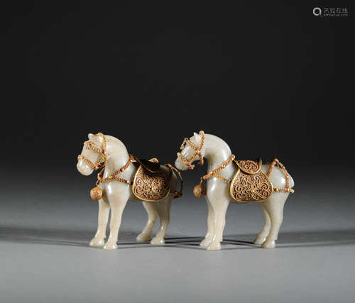 Hetian jade horse covered with gold leaf from Liao 遼代和田玉...