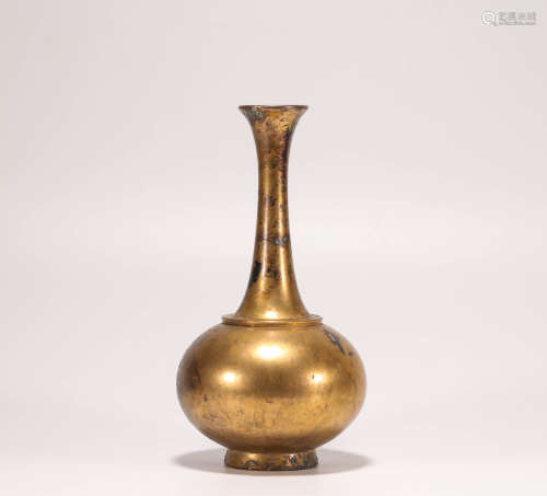 Copper and gilding spring vase from Han漢代銅鎏金玉壺春瓶