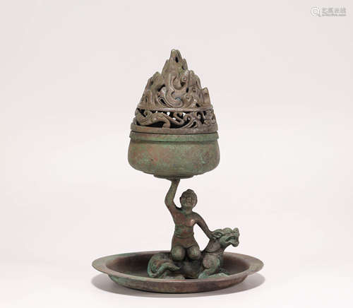 Copper lamp from Han漢代銅制貴人博山爐