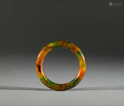 Green jade bracelet from Qing清代翡翠手鐲