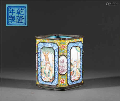 Enamel writing tool holder from Qing清代畫琺琅人物筆筒