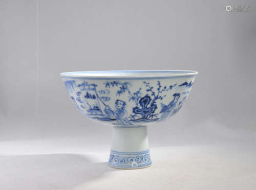 A Blue and White Porcelain High Feet Bowl