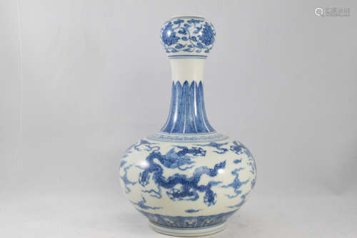 A Blue and White Porcelain Garlic Head Vase