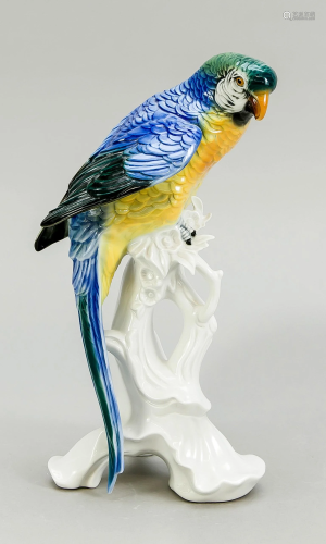 Parrot on pedestal, Ens mill m