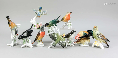 Ten small bird figurines, most