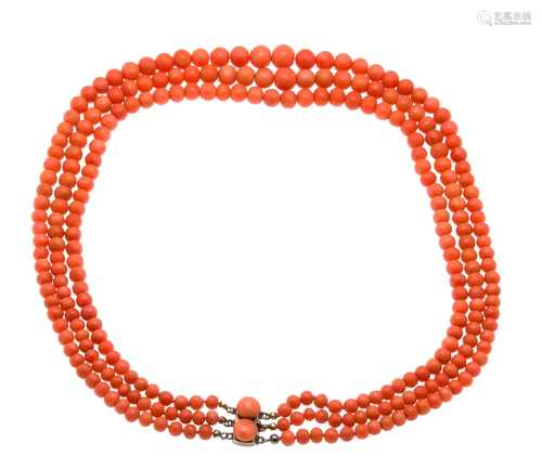 Coral necklace with box clasp go