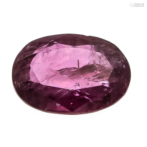 Ruby 2.84 ct, oval faceted, Purp