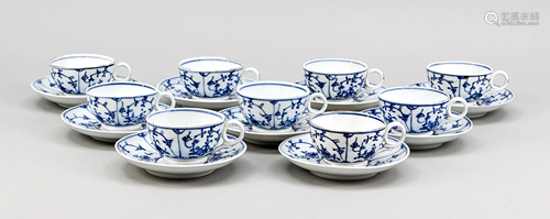 Set of 9 cups with saucers, FÃ¼