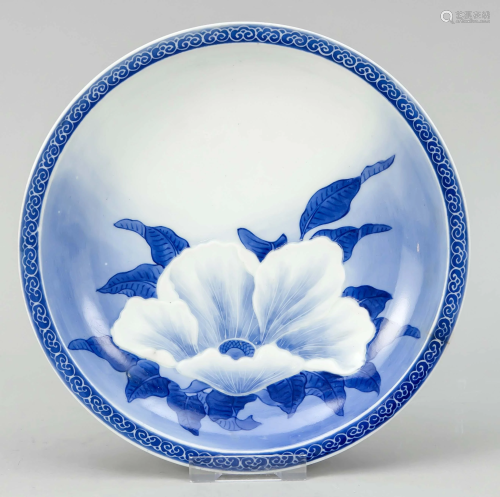 Plate with hibiscus decoration