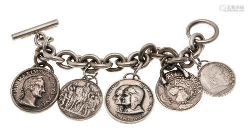 Coin bracelet with toggle clasp