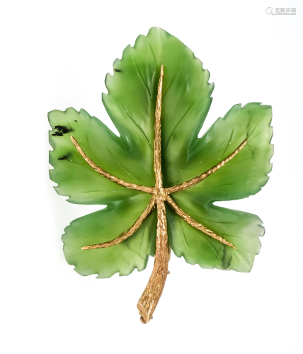 Nephrite brooch GG 585/000 with