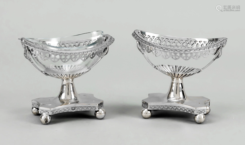 Pair of spice bowls, around 19