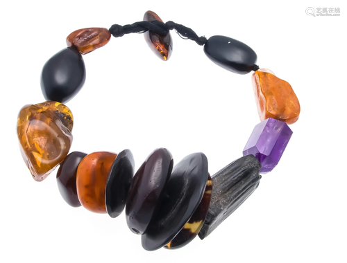 Amber necklace with large rough