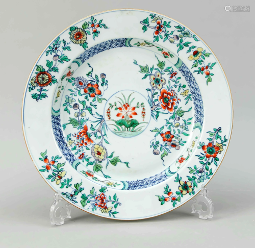 Doucai plate with floral decor