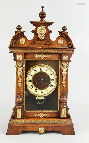 Wooden table clock, walnut, en