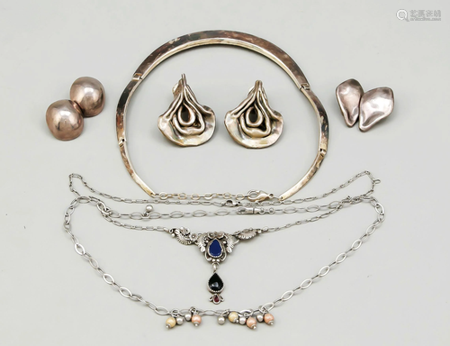 Mixed lot of silver jewelry, d