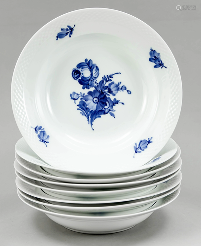 Eight deep plates, Royal Copen