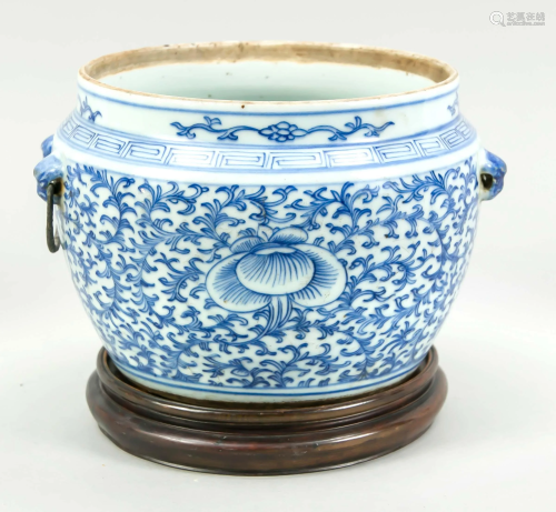Handle pot, China, 18th centur