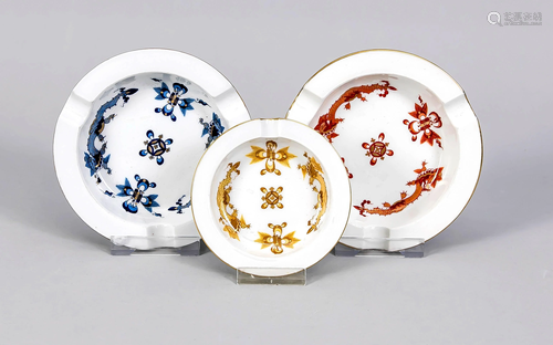 Three round ashtrays, meissen,