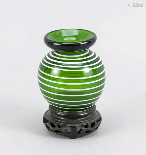Peking glass water vessel, Chi