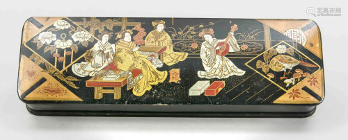 Lacquer box, Japan, around 190