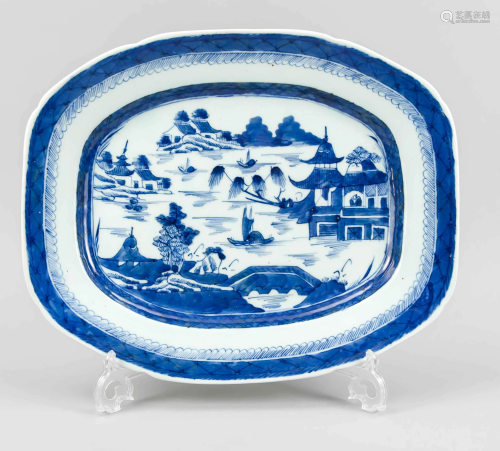 Serving plate, China, 18th cen
