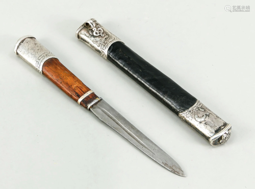 Knife, China, 19th c., knife h