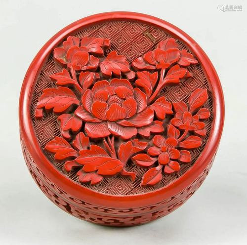 Vermilion carved lacquer lidde