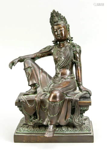 Sitting Guanyin with pedestal