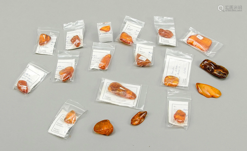 Mixed lot of amber, 18 pieces