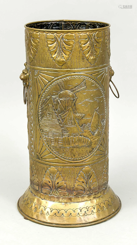 Umbrella stand in Renaissance