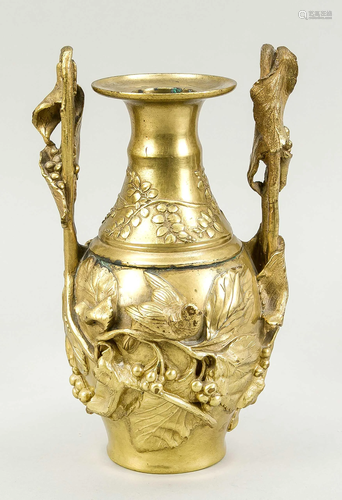 Vase-shaped candlestick with l