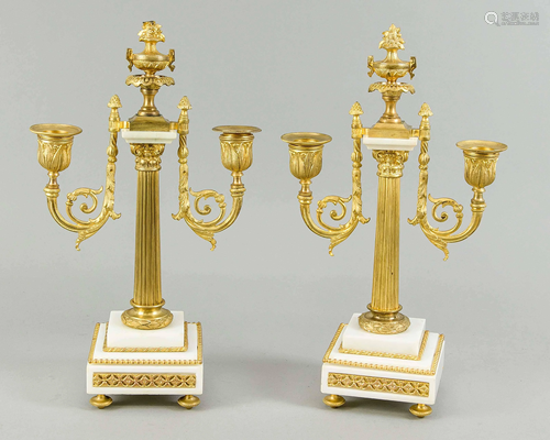 Pair of candlesticks/side plat