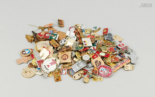 Large collection badges / pins