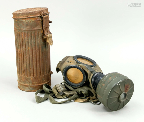 Gas mask in container, 1st hal