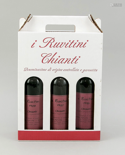 3 bottles of Chianti i Ruvitin