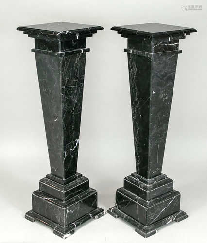 Pair of large floral columns/p