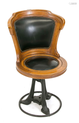 Desk chair around 1900, organi