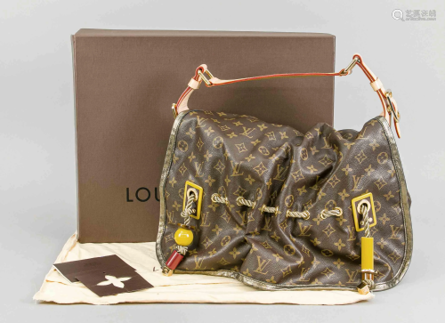 Louis Vuitton Monogram Kalahar