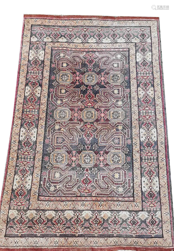 Silk carpet, 185 x 118 cm