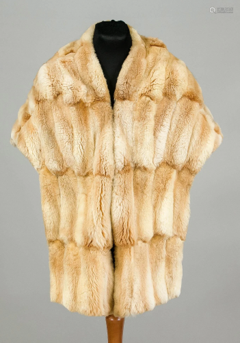 Fur stole, inner lining dirty,